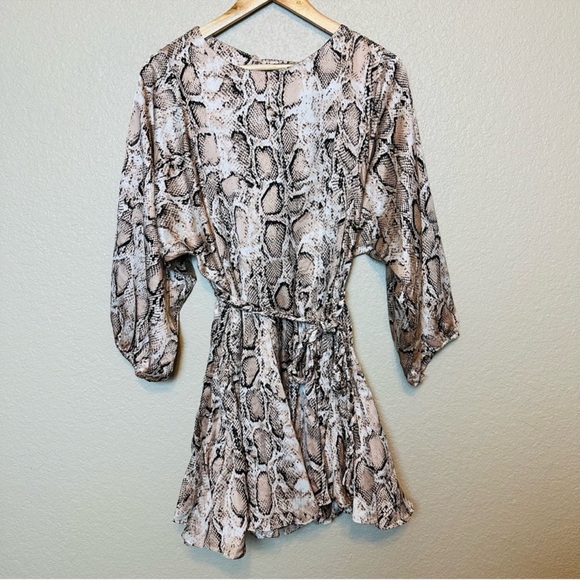 Aakaa Snake Skin Printed Mini Wrap Dress With a Tie Waist Size Small - Picture 2 of 6